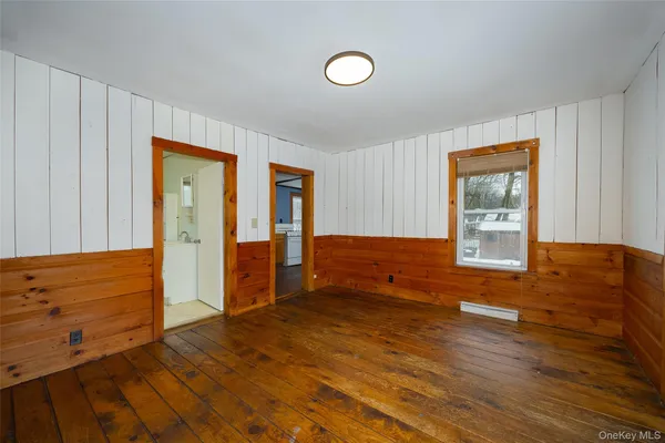 $345,000 | 33 Thompson Street, Red Hook, NY 12571