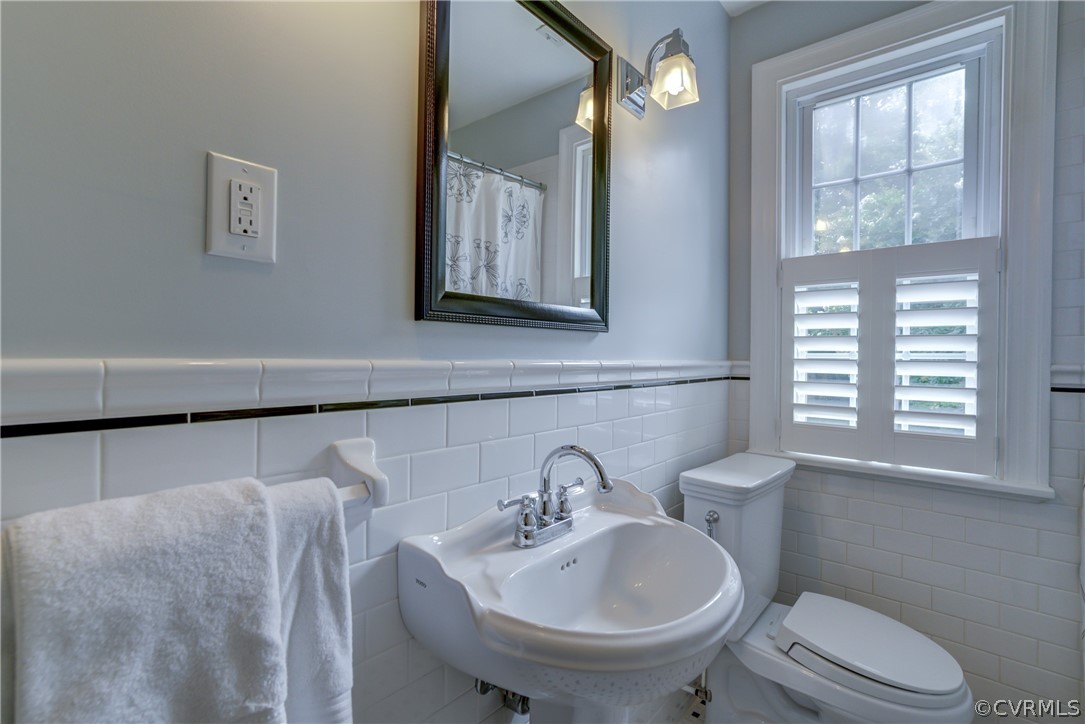 4531 Brook Road Richmond, VA 23227 - Photo 28 of 48 Gallery Image 28