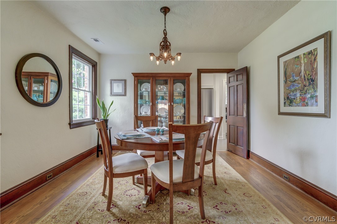 4531 Brook Road Richmond, VA 23227 - Photo 10 of 48 Gallery Image 10