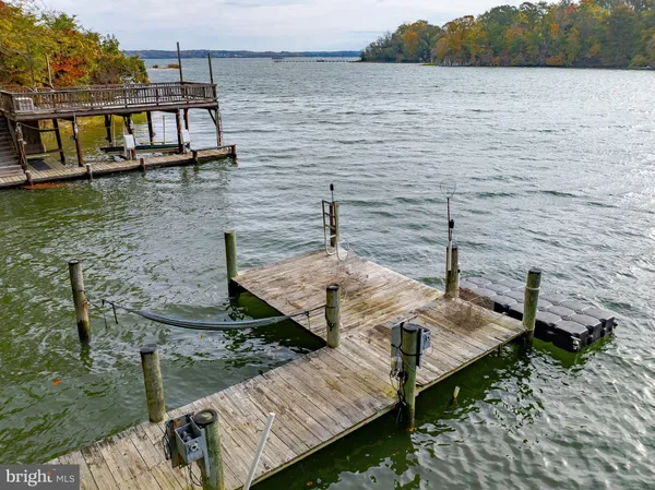 $499,900 | 43979 Drum Cliff Road, Hollywood, MD 20636