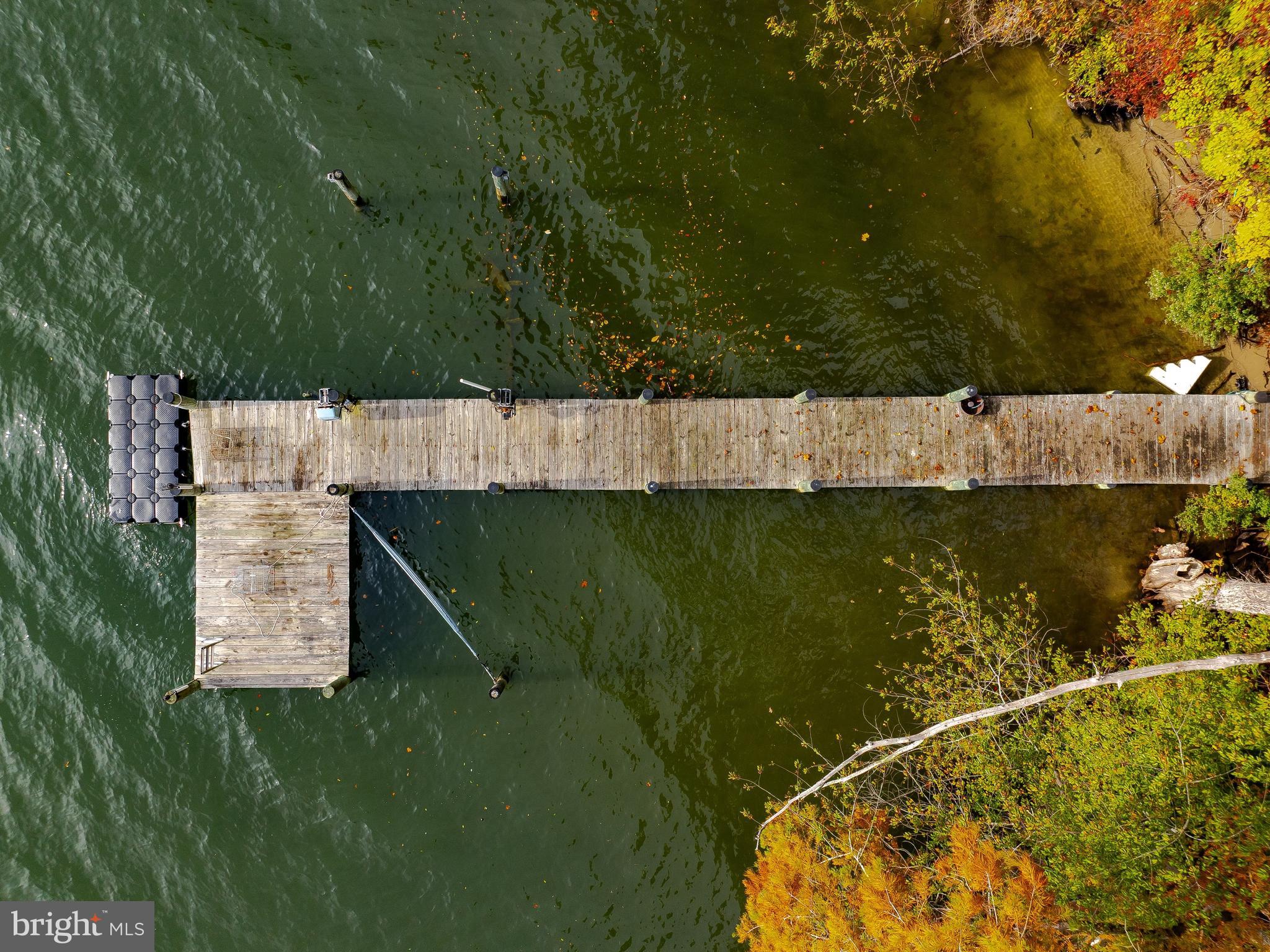 43979 Drum Cliff Road Hollywood, MD 20636 - Photo 51 of 58 Private pier w/boat lift and jet ski ramp