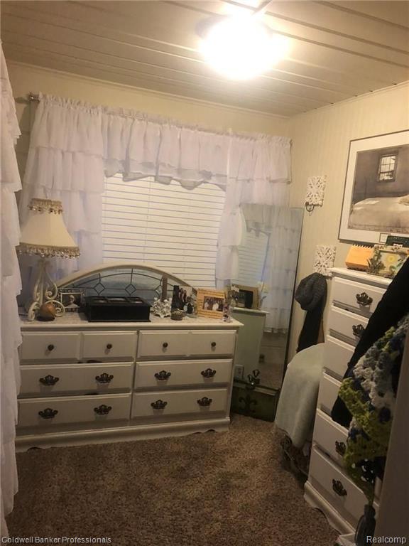 902 West Silver Lake Road Fenton, MI 48430 - Photo 21 of 26 Gallery Image 21