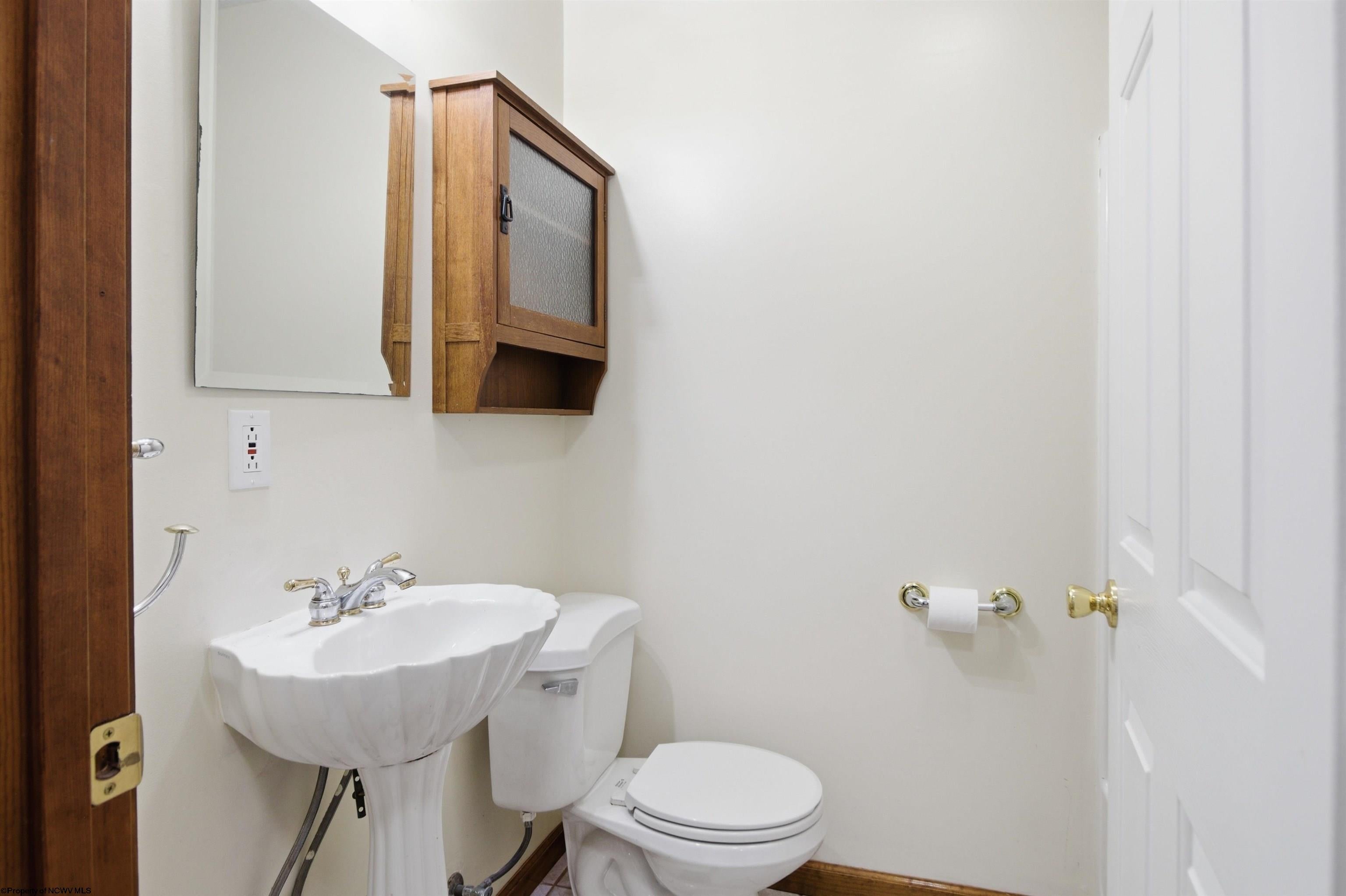 1700 Pleasant Valley Road Fairmont, WV 26554 - Photo 21 of 43 Gallery Image 21