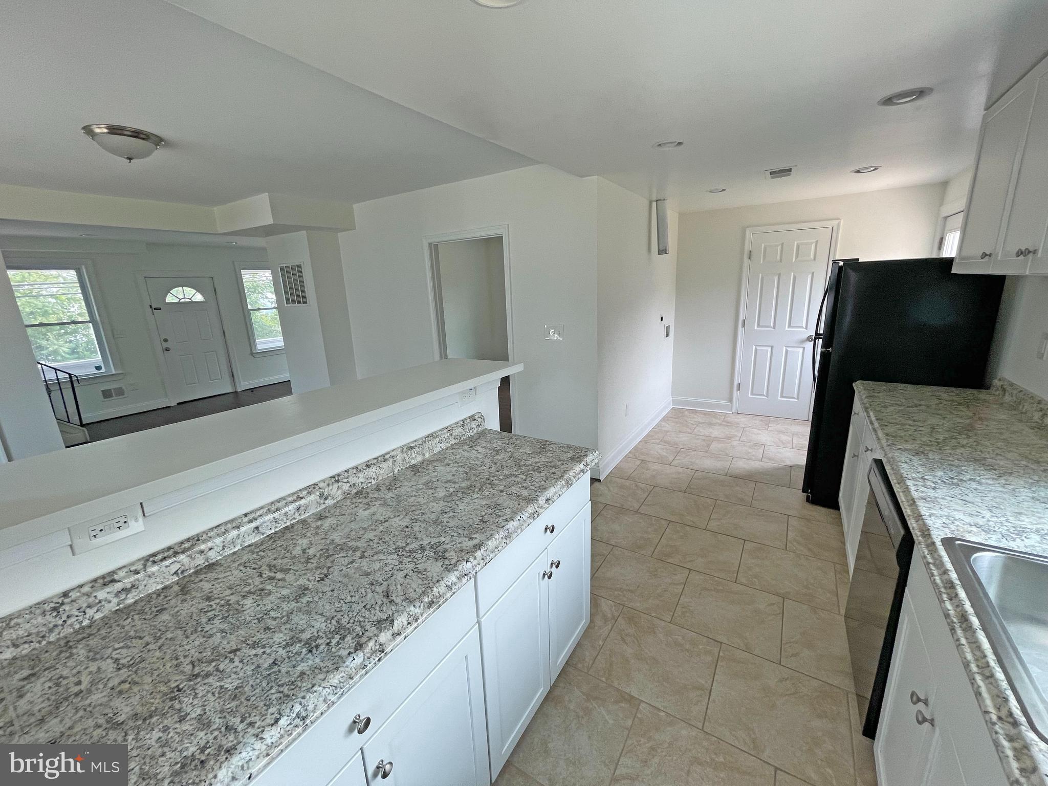 820 Old North Point Road Baltimore, MD 21224 - Photo 16 of 29 Gallery Image 16