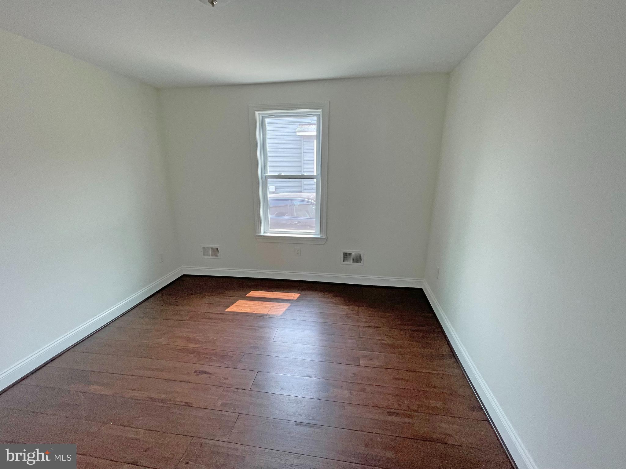 820 Old North Point Road Baltimore, MD 21224 - Photo 17 of 29 Gallery Image 17