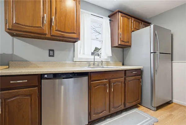 $485,000 | 5 Shady Lane, East Providence, RI 02915