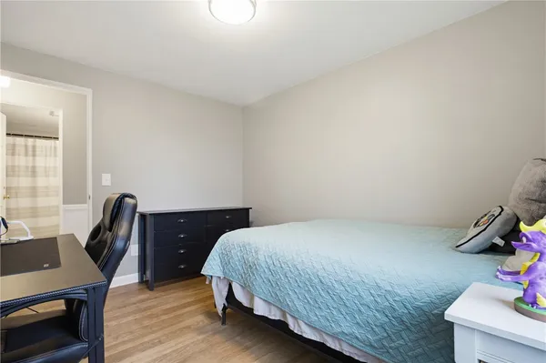 $485,000 | 5 Shady Lane, East Providence, RI 02915