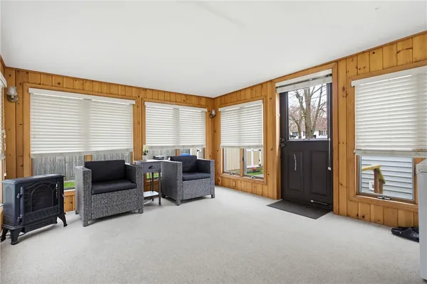 $485,000 | 5 Shady Lane, East Providence, RI 02915
