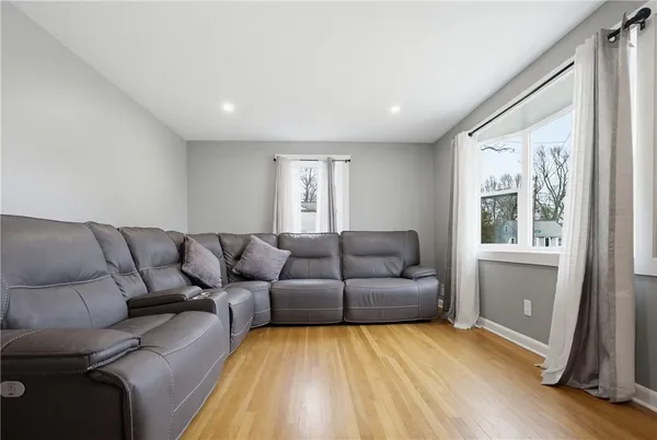 $485,000 | 5 Shady Lane, East Providence, RI 02915