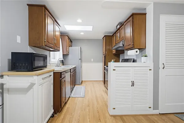 $485,000 | 5 Shady Lane, East Providence, RI 02915