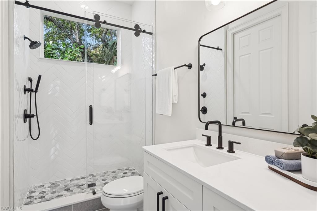 677 5th Avenue North Naples, FL 34102 - Photo 22 of 28