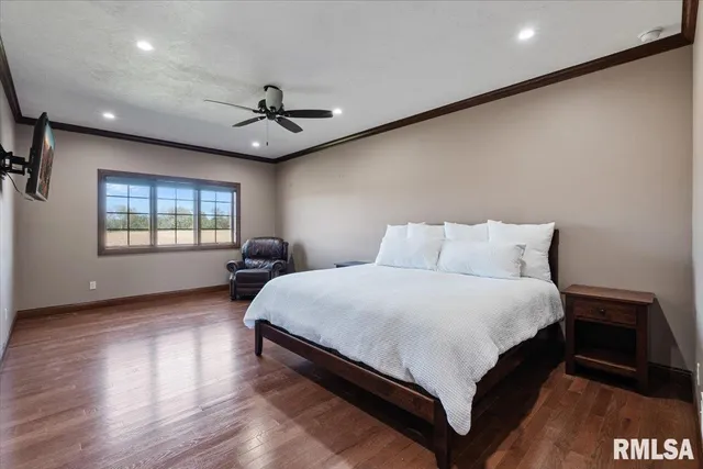 $570,000 | 15758 North 2120th Avenue, Geneseo, IL 61254