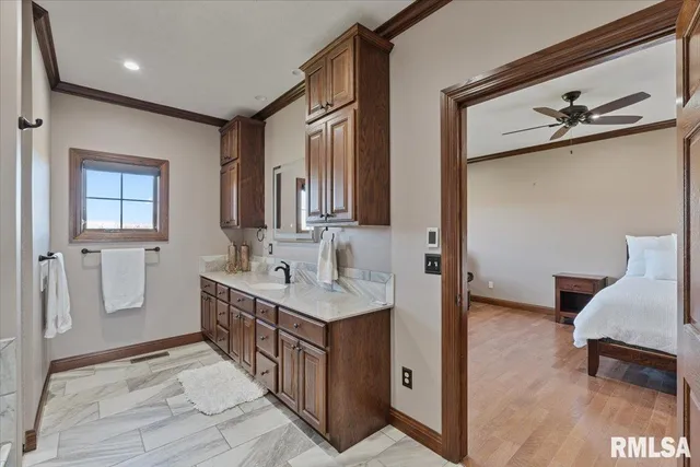 $570,000 | 15758 North 2120th Avenue, Geneseo, IL 61254