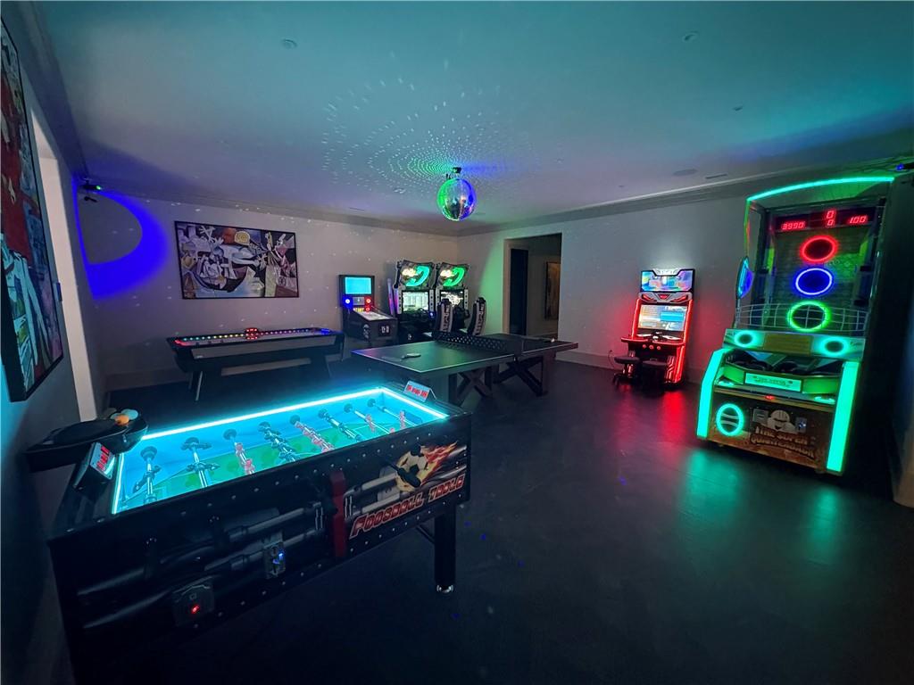 1386 Moores Mill Road Northwest Atlanta, GA 30327 - Photo 36 of 57