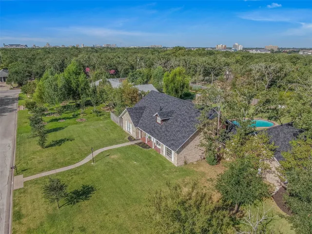 $675,000 | 1403 Post Oak Circle, College Station, TX 77840