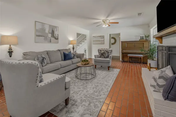 $645,000 | 1403 Post Oak Circle, College Station, TX 77840