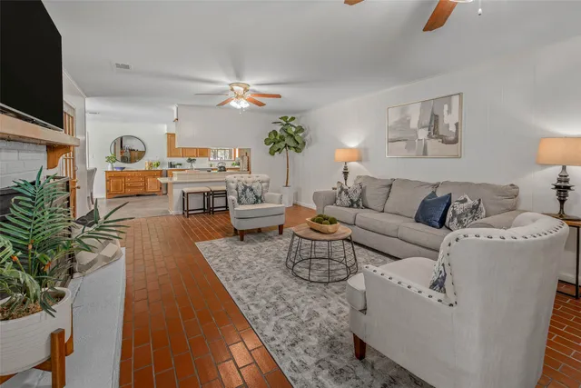 $675,000 | 1403 Post Oak Circle, College Station, TX 77840