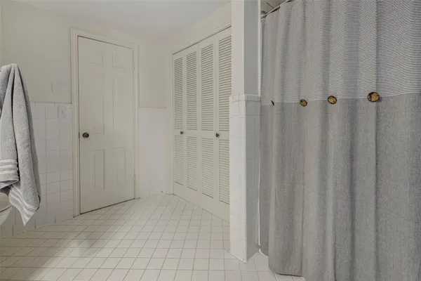 $645,000 | 1403 Post Oak Circle, College Station, TX 77840