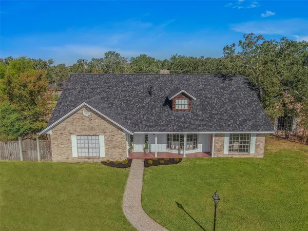 $645,000 | 1403 Post Oak Circle, College Station, TX 77840