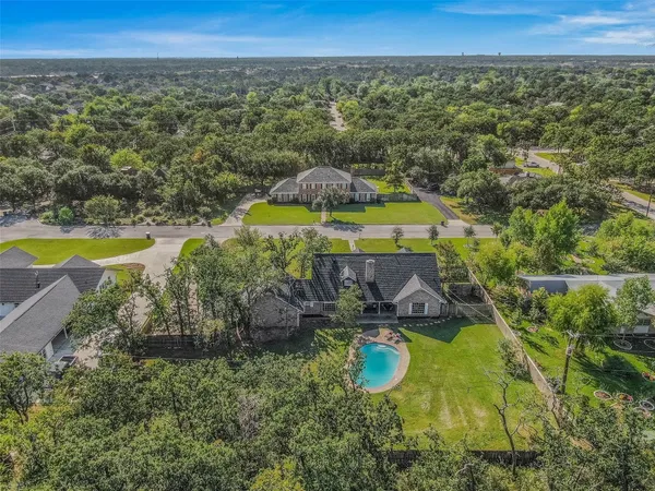 $645,000 | 1403 Post Oak Circle, College Station, TX 77840