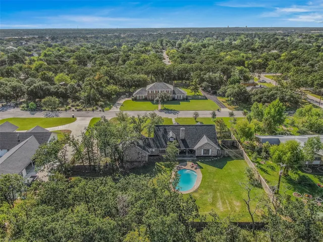 $675,000 | 1403 Post Oak Circle, College Station, TX 77840