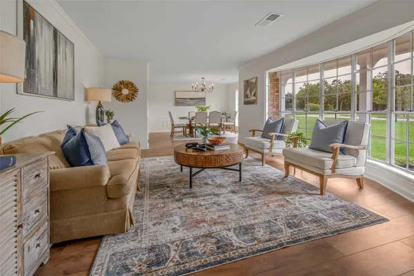 $645,000 | 1403 Post Oak Circle, College Station, TX 77840