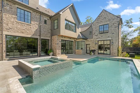 $5,995,000 | 811 Creek Wood Way, Houston, TX 77024