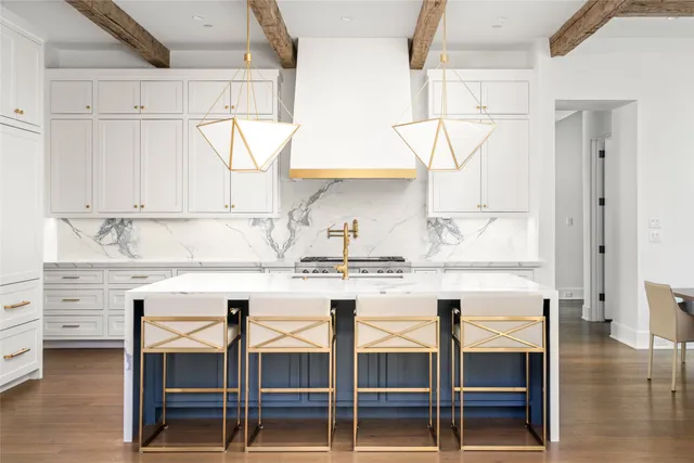 $5,995,000 | 811 Creek Wood Way, Houston, TX 77024