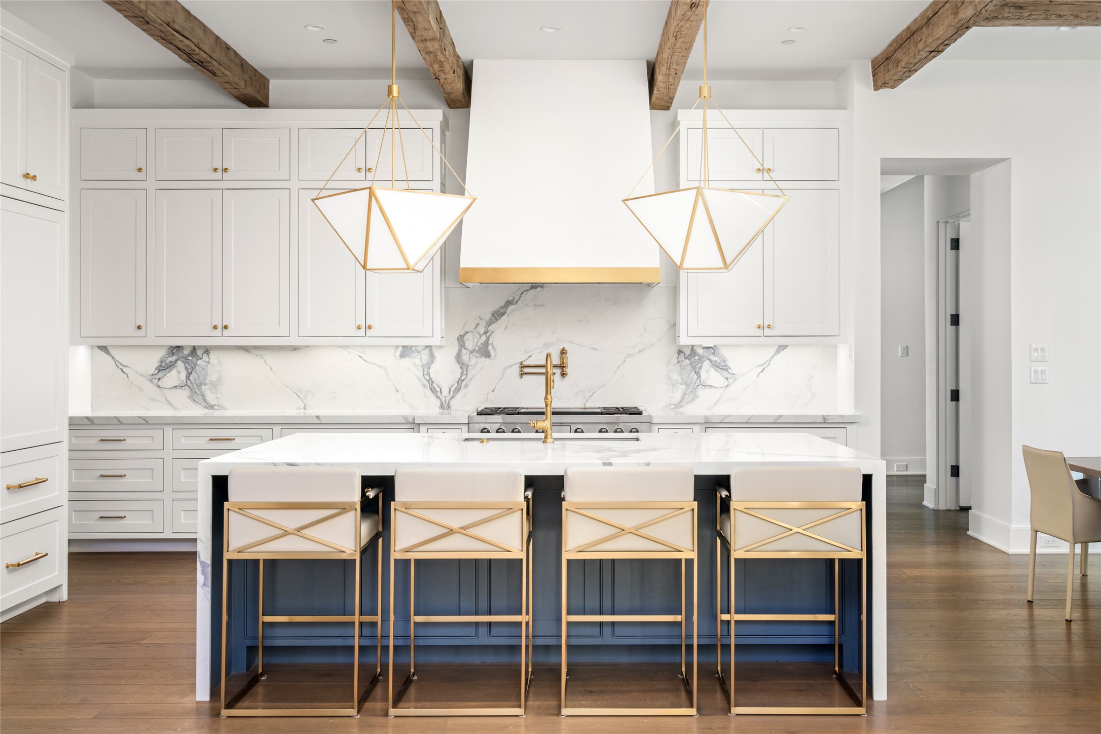 811 Creek Wood Way Houston, TX 77024 - Photo 13 of 49 a kitchen with granite countertop white cabinets and window