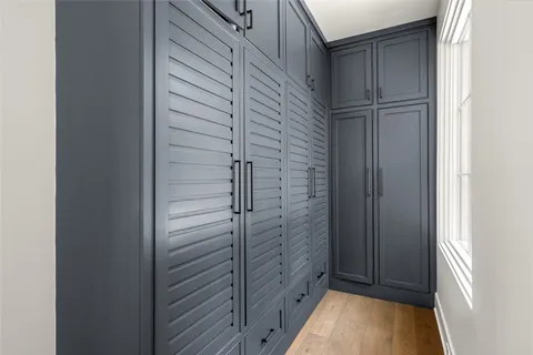 $5,995,000 | 811 Creek Wood Way, Houston, TX 77024