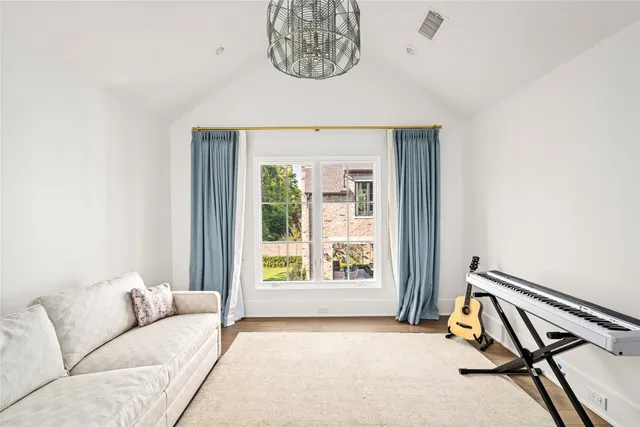 $5,995,000 | 811 Creek Wood Way, Houston, TX 77024