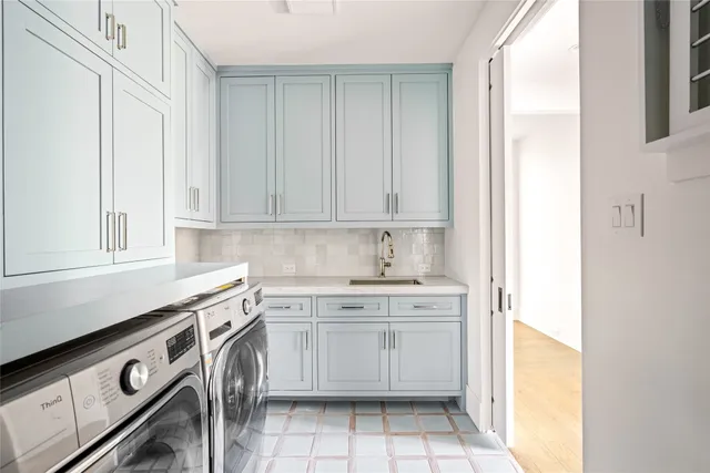 $5,995,000 | 811 Creek Wood Way, Houston, TX 77024