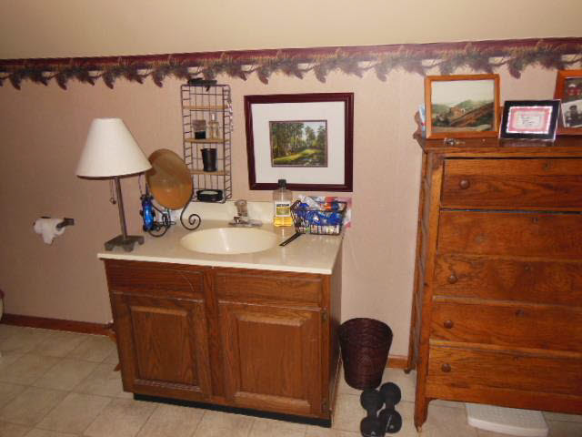 9227 Summerfield Road Temperance, MI 48182 - Photo 18 of 20 20366513-17.JPG
