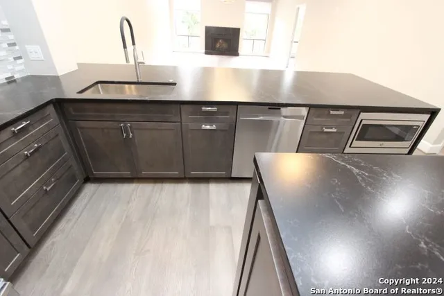 a close view of sink