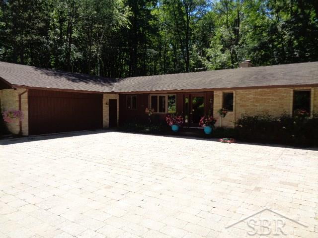 13211 Frost Road Hemlock, MI 48626 - Photo 1 of 30 31295747.JPG
