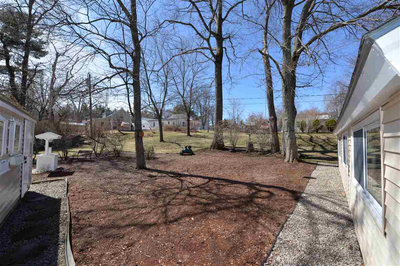 1744 Lake Shore Road Manchester, NH 03109 - Photo 2 of 35