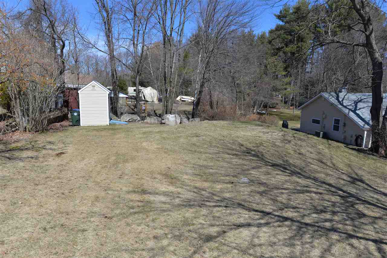1744 Lake Shore Road Manchester, NH 03109 - Photo 11 of 35