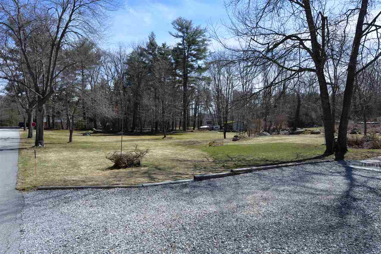 1744 Lake Shore Road Manchester, NH 03109 - Photo 13 of 35