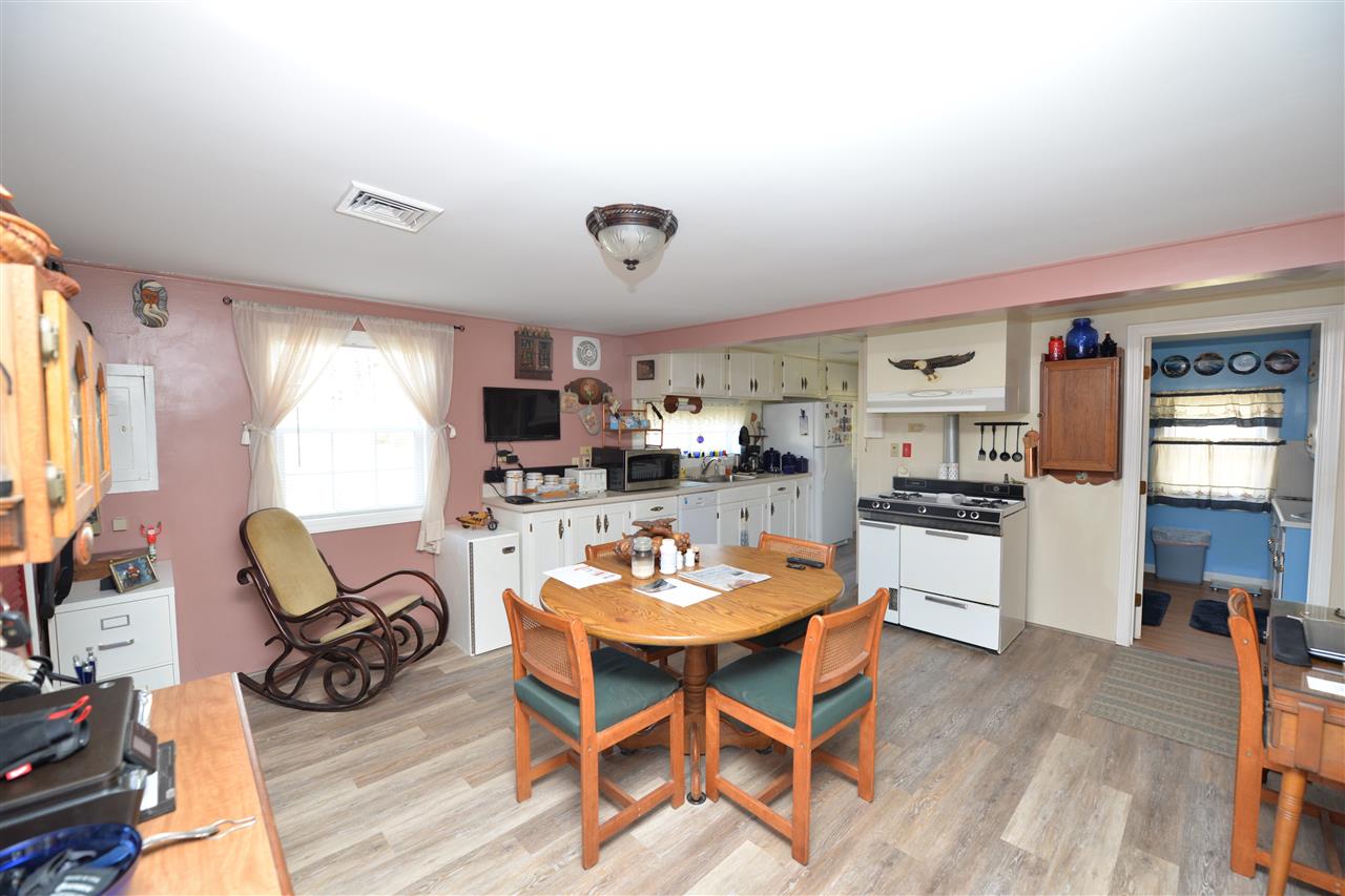 1744 Lake Shore Road Manchester, NH 03109 - Photo 16 of 35
