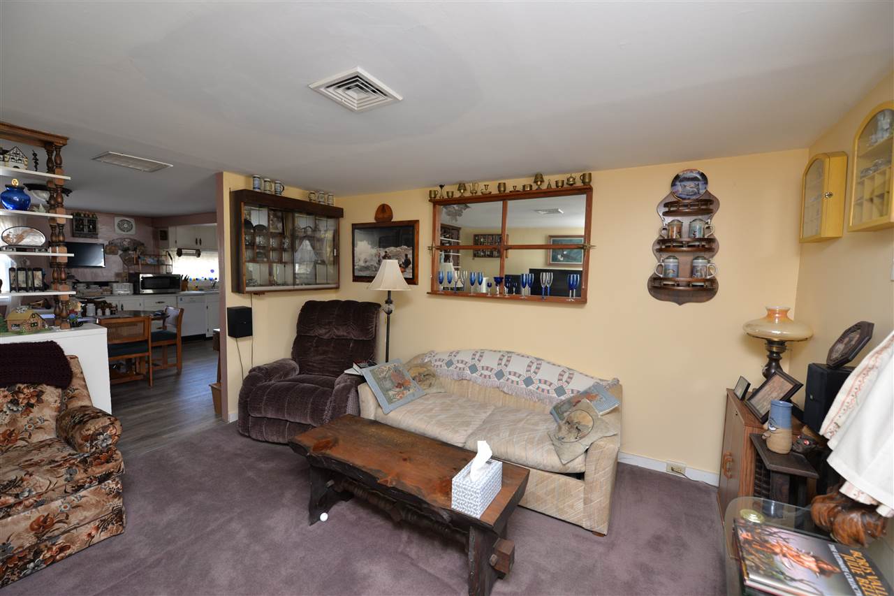 1744 Lake Shore Road Manchester, NH 03109 - Photo 26 of 35