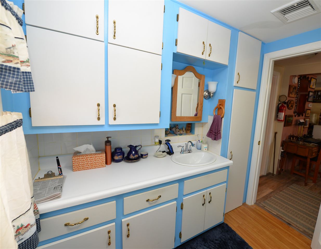 1744 Lake Shore Road Manchester, NH 03109 - Photo 30 of 35