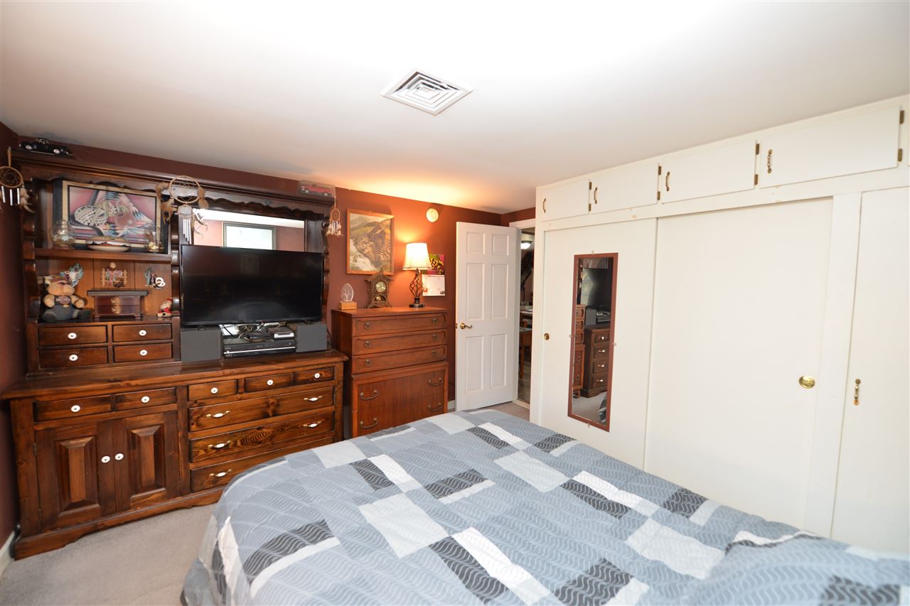 1744 Lake Shore Road Manchester, NH 03109 - Photo 33 of 35