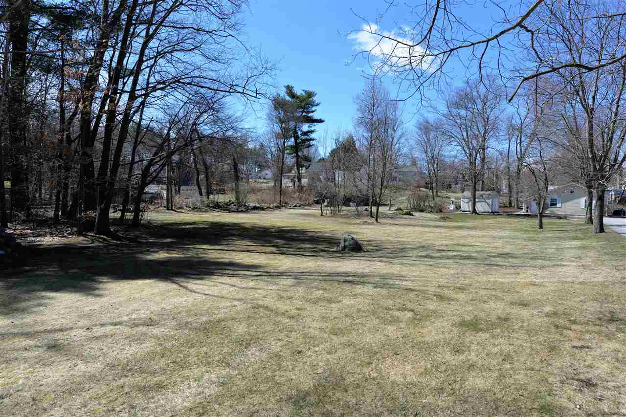 1744 Lake Shore Road Manchester, NH 03109 - Photo 9 of 35