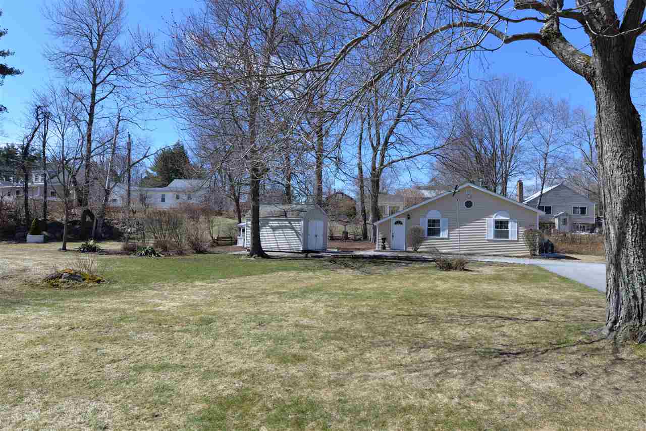1744 Lake Shore Road Manchester, NH 03109 - Photo 10 of 35