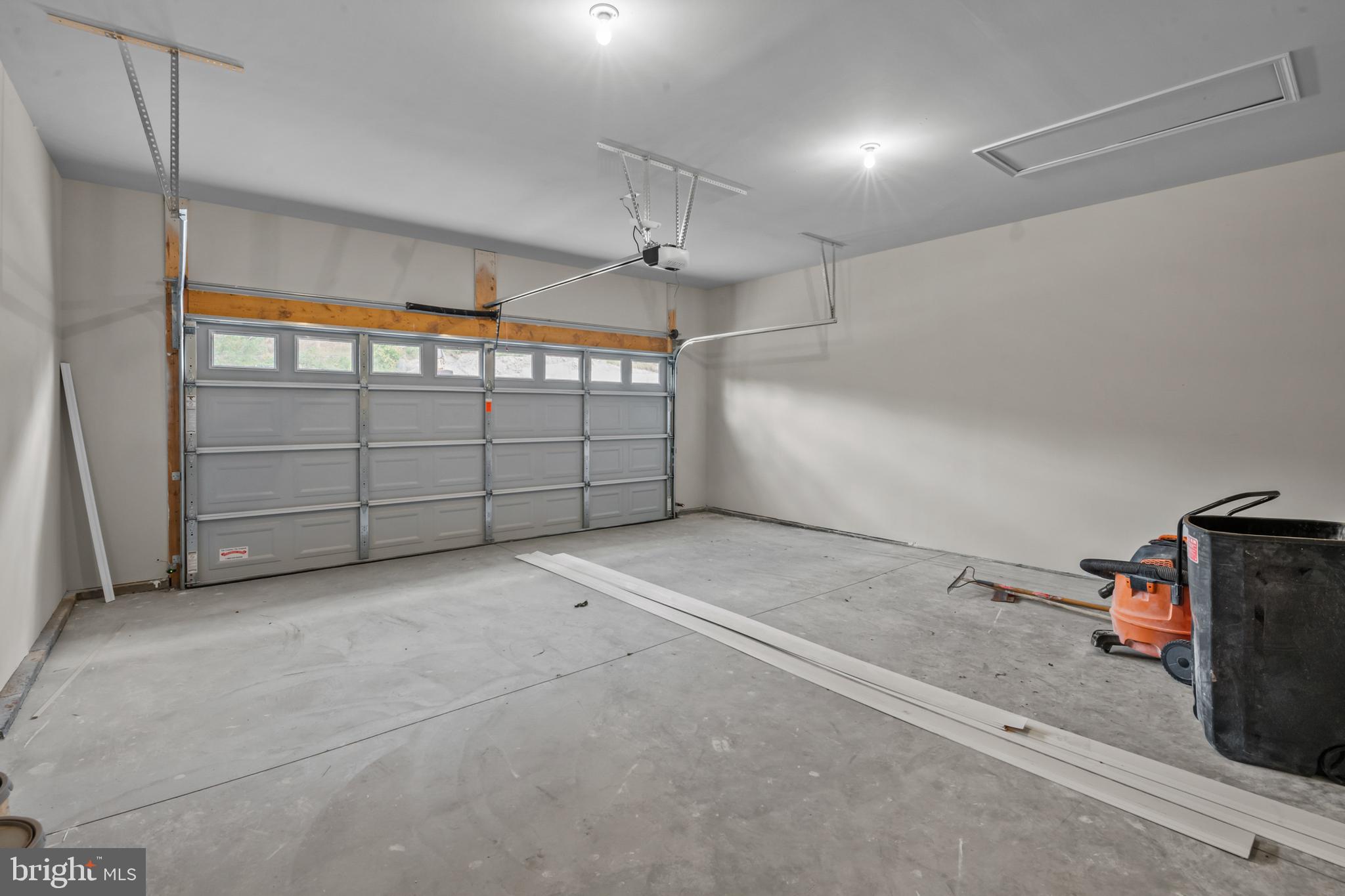 8 Country Club Road Ashland, PA 17921 - Photo 18 of 18 a view of a garage