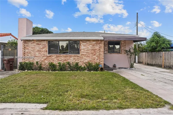 $3,500 | 117 West 34th Street, Hialeah, FL 33012