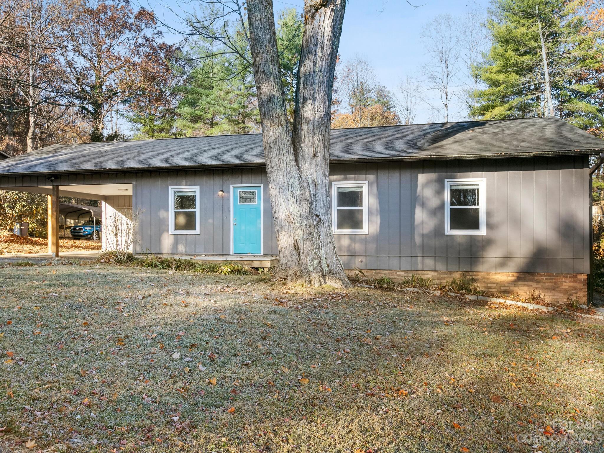 5 Fair Oaks Road Arden, NC 28704 - Photo 1 of 30 Gallery Image 1