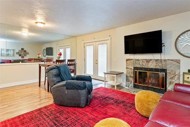 $209,900 | 200 Southwick Court, Henrietta, NY 14623