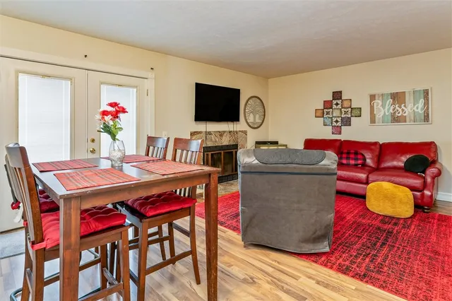 $209,900 | 200 Southwick Court, Henrietta, NY 14623