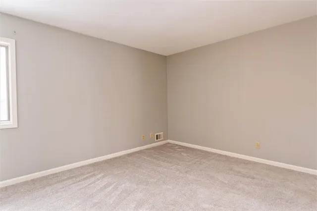 $209,900 | 200 Southwick Court, Henrietta, NY 14623